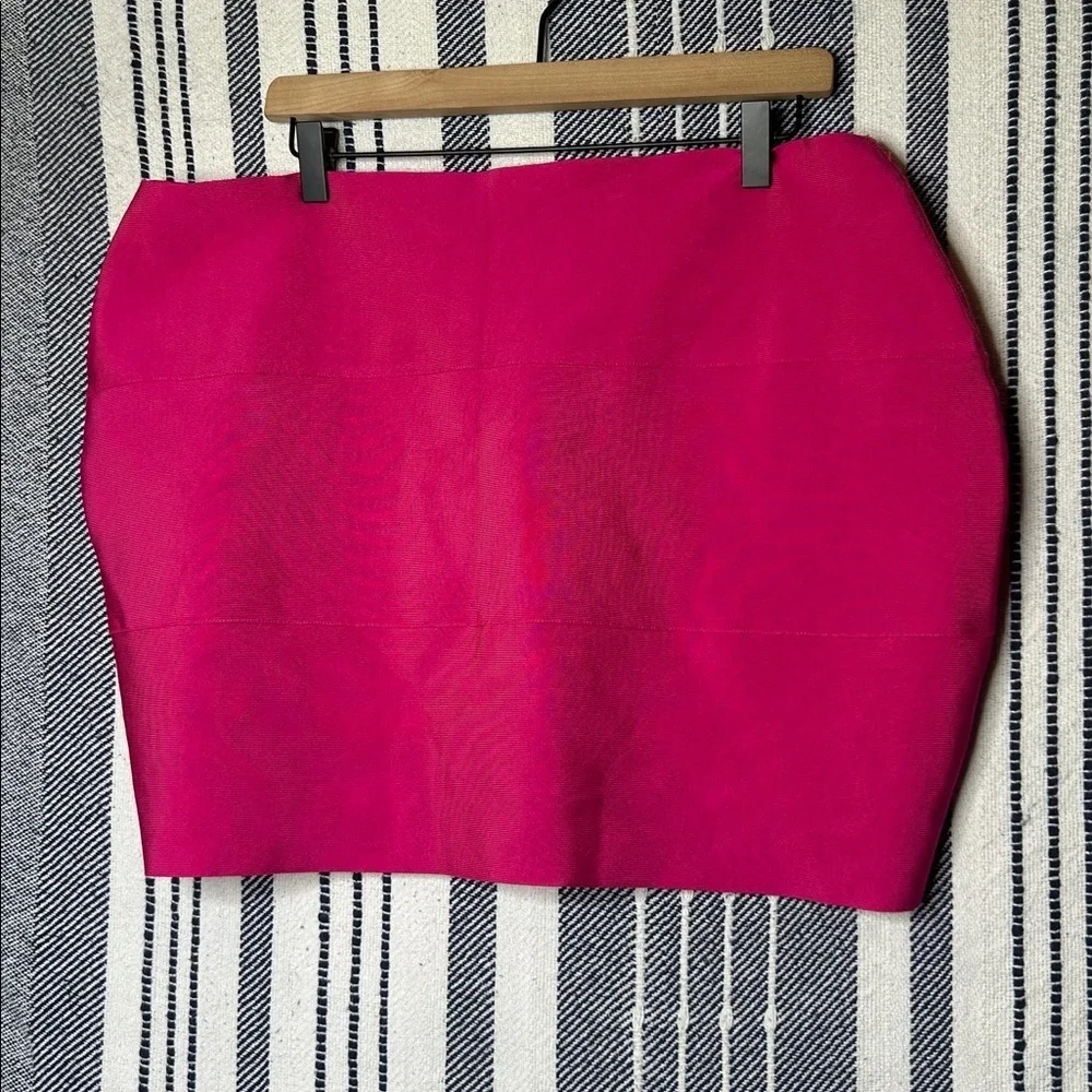 NWT Skims Knit Swim Mini Skirt